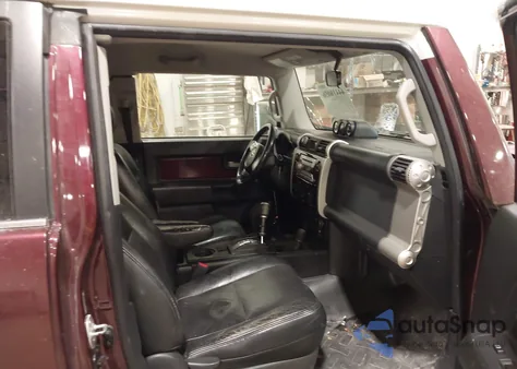 2007 Toyota Fj Cruiser z USA, uszkodzony, nr VIN JTEBU11F770023724